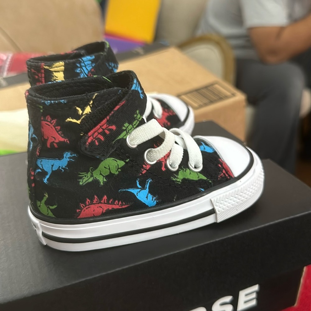 High top dinosaur converse